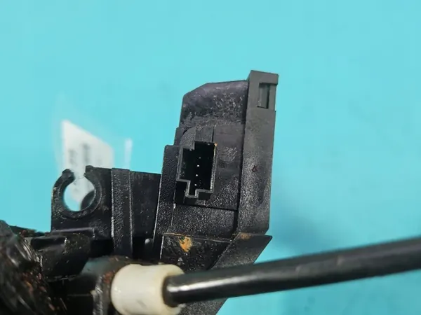 Fecho de porta-malas OEM A1717500085 para Mercedes W203 Sedã image 5