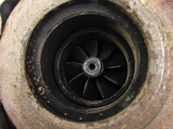 Turbocompressor Volkswagen OE 03G253014K usado image 7