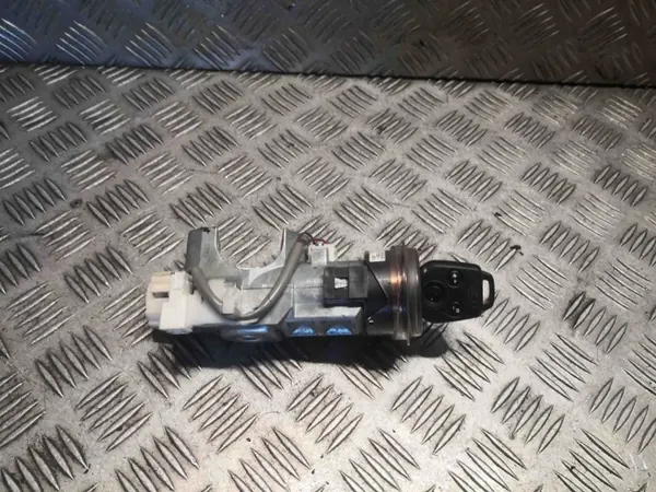 Interruptor de encendido Subaru OEM 83191AG180 - Usado image 2