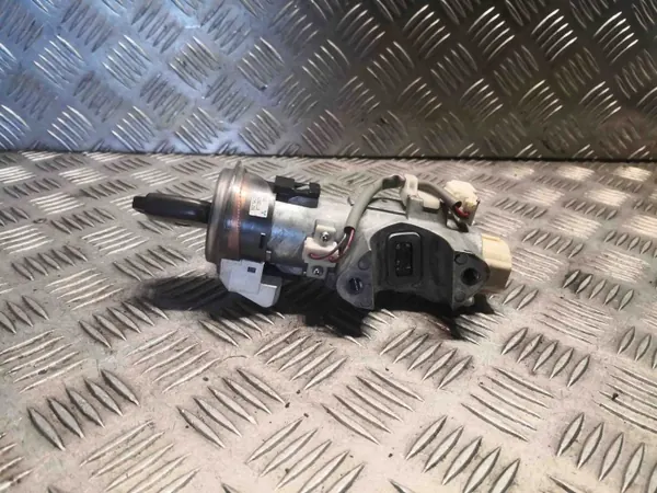 Interruptor de encendido Subaru OEM 83191AG180 - Usado image 3