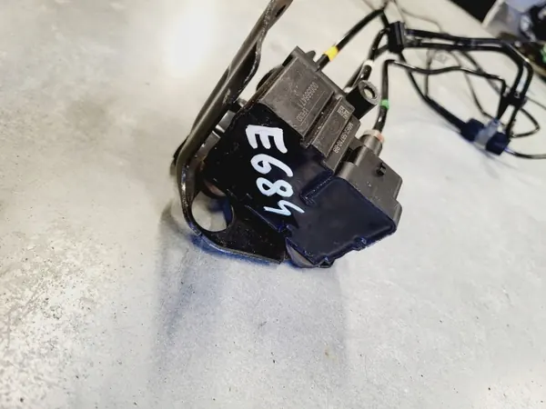 Luftfederungsventil OEM M8E2 684 hinten Range Rover Sport image 9