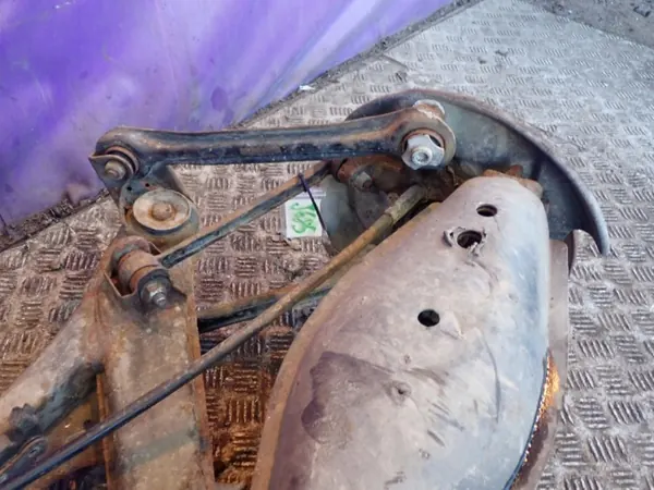 Mercedes 124 taka-akselipalkki OEM Zawada-385476- image 4