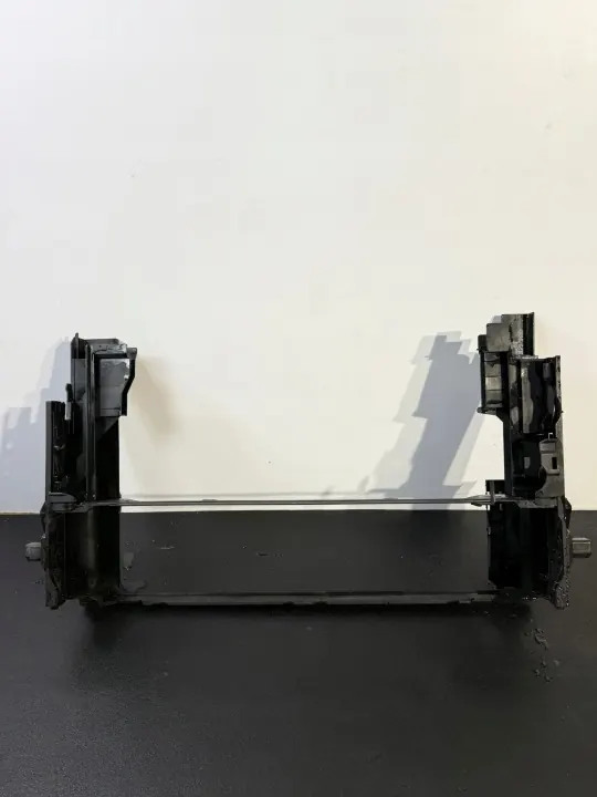 BMW Kühlerrahmen OEM 00.108.77 - Gebraucht image 3