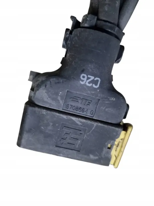 Scania 2727989 Wiper Equalizer Reservoir Bundle Kit image 5