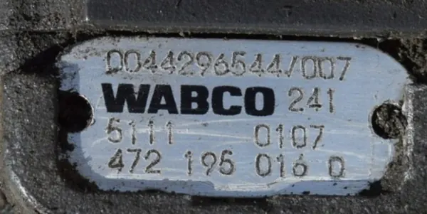 Válvula de freno delantera OEM A0044296544 Mercedes Actros image 4