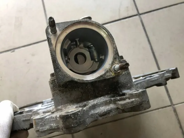 Cubierta de distribución OEM A3RZA22 para Toyota RAV4 2.0 VVTi image 5
