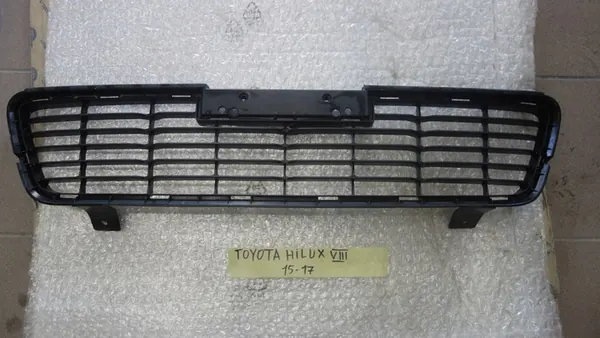 Griglia paraurti anteriore Toyota OE 531120K130 image 2