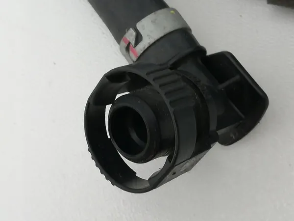 Infiniti ruitenwisserslang OEM PRZEWÓD SPRYSKIWACZA - Gebruikt image 3