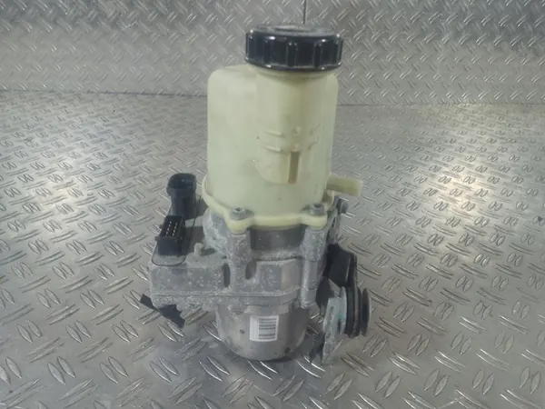 DACIA DUSTER I 10- Bomba de Direção Assistida 1.5 DCI 491100032R image 5