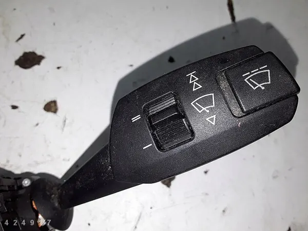 Interrupteur BMW 1 Series 2008 LZ912303402 image 4