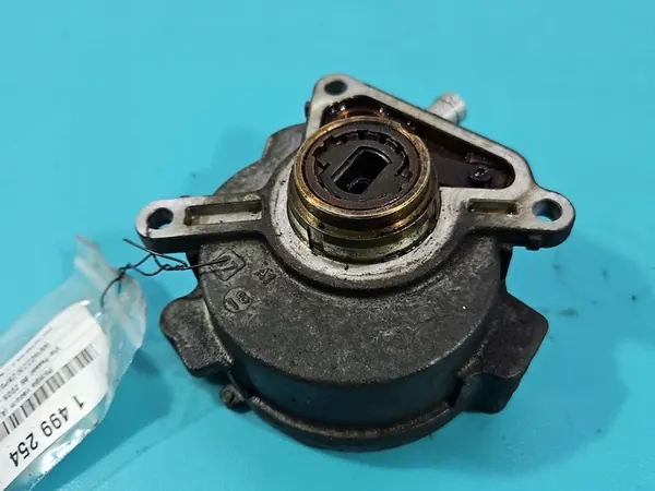 VW Passat B6 Imupumppu 3.2 FSI V6 Bosch image 2