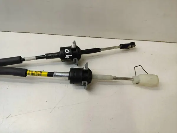 Enlace de cambios Kia OE OEM D007LH5 - Usado image 10