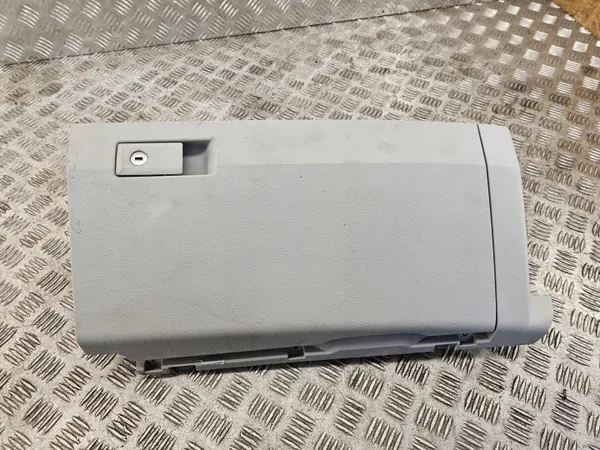 Prateleira console OEM 090OV para VW Transporter T6 image 2