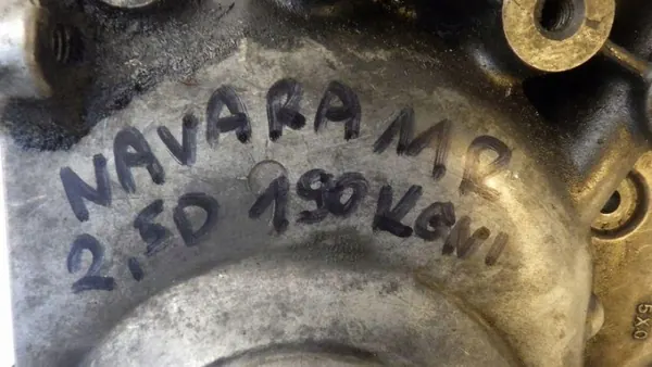 Öljypumppu POMPA OLEJU NAVARA Nissan Navara D40:lle image 8