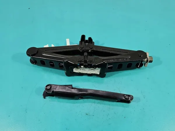 Macaco trapezoidal usado para Ford Focus MK3 image 3