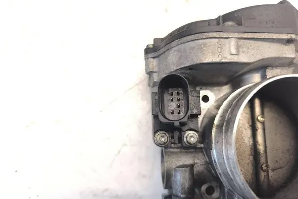 Carburador VW BORA 2.32L gasolina 2000 OEM 021133066 image 3