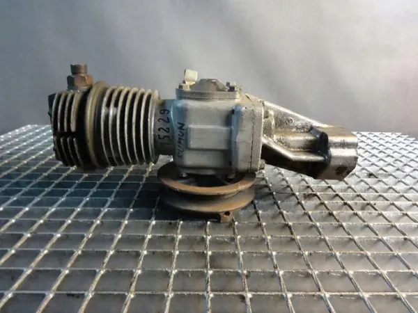 Compresseur Zzvf d'occasion OEM 3202100 - Climatisation image 4