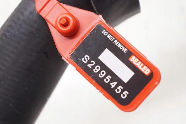 VOLVO S60 III V60 II Vesiputki 32252070 image 4