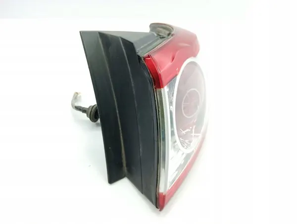 Luz trasera derecha Hyundai Santa Fe 2012 OEM image 2