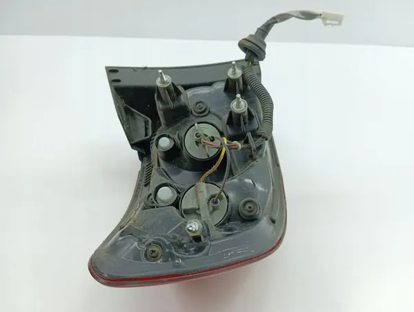 Luz trasera derecha Hyundai Santa Fe 2012 OEM image 5