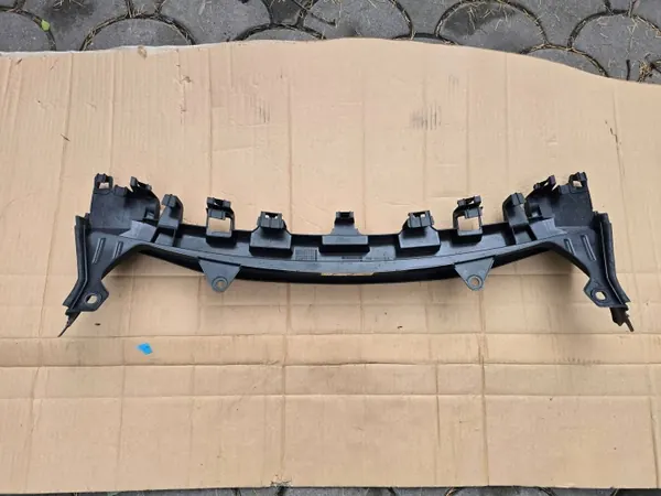 Mercedes EQC framsätesbältesskydd OEM A2935002000 image 3