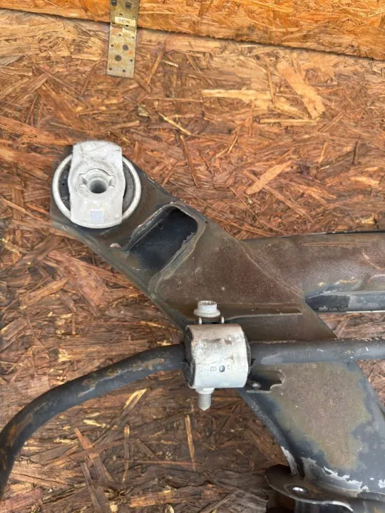 Hinterachsschwinge OEM WÓZEK SANKI BELKA Mercedes E-Klasse image 3