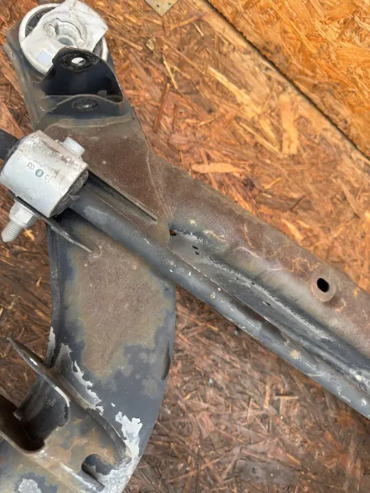 Hinterachsschwinge OEM WÓZEK SANKI BELKA Mercedes E-Klasse image 4