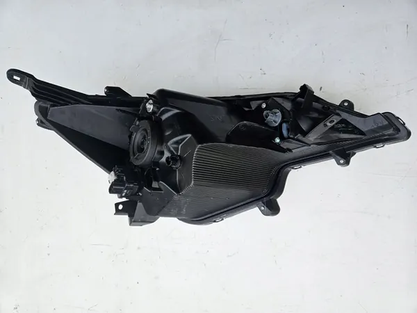 Faros delanteros izquierdo Mitsubishi Space Star II Lift 19- OEM image 3