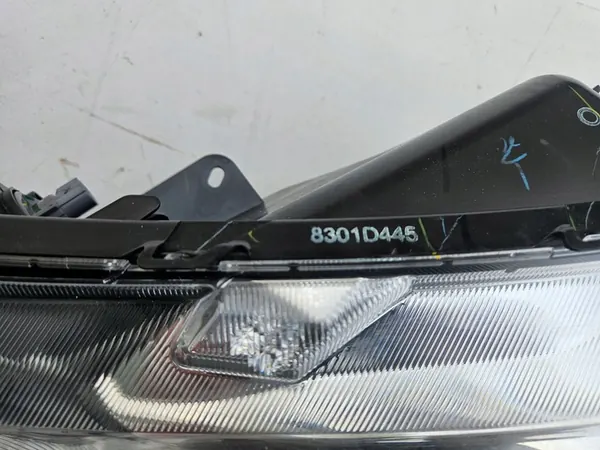 Faros delanteros izquierdo Mitsubishi Space Star II Lift 19- OEM image 5