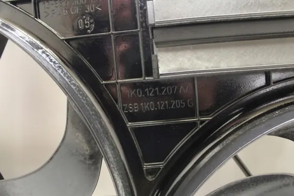 Koelventilator OEM 363001023 voor VW Golf 5 image 6