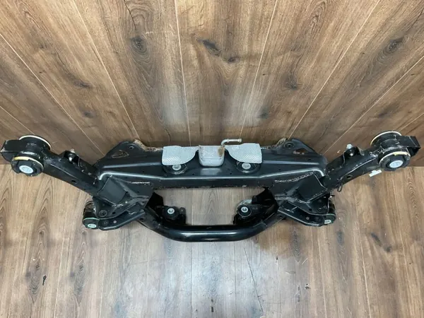 OEM K8D25K091AC Takajousipalkki Range Rover image 4
