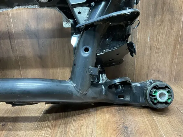 OEM K8D25K091AC Takajousipalkki Range Rover image 8