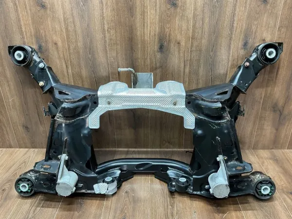 OEM K8D25K091AC Takajousipalkki Range Rover image 9