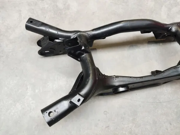 Mitsubishi Lancer Ralliart bakvagnsbalk 4100A037 image 3