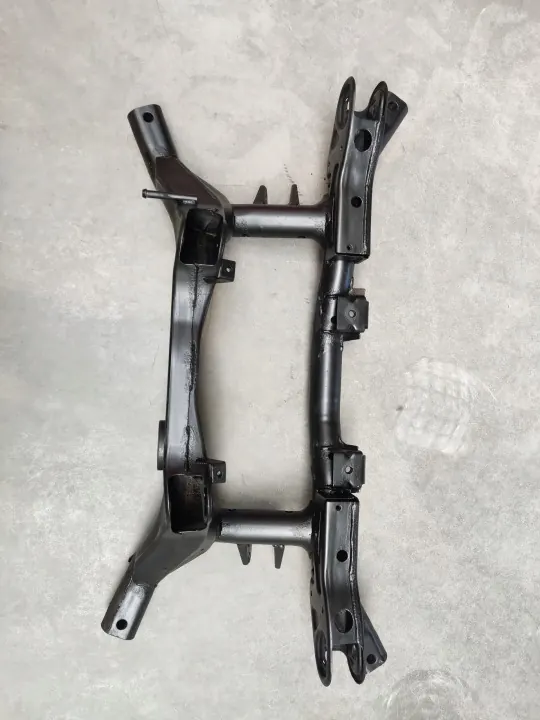 Mitsubishi Lancer Ralliart bakvagnsbalk 4100A037 image 7