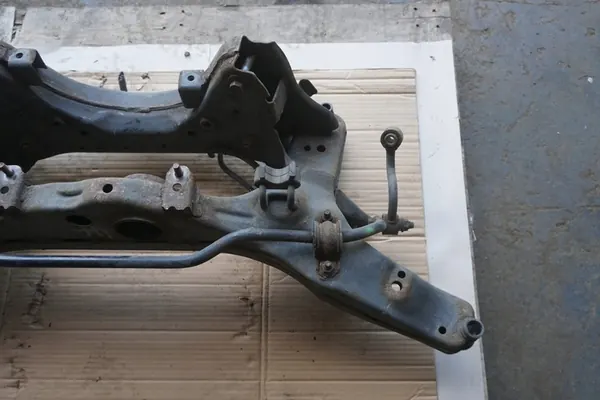 NISSAN QASHQAI+2 2013 J10 2.0B 4X4 Trave Posteriore 55400JD60A image 8