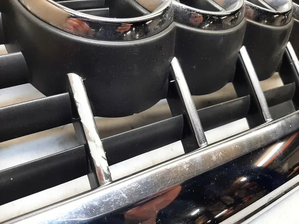 AUDI A6 C6 S Line Front Grill 4F0853651AJ image 7