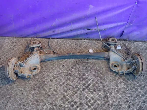 Fiat Grande Punto Hinterachsbalken OEM 0557031140 image 2