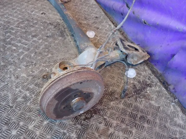 Fiat Grande Punto Hinterachsbalken OEM 0557031140 image 5