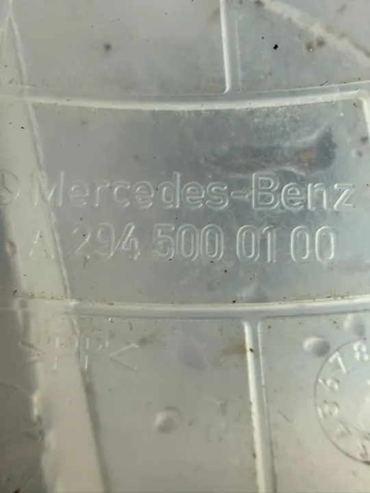 Mercedes EQE vedenlaajennussäiliö OEM A2945000100 image 3
