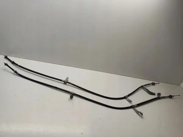 Kia Stonic Handbremskabel OEM H84002L04 image 2