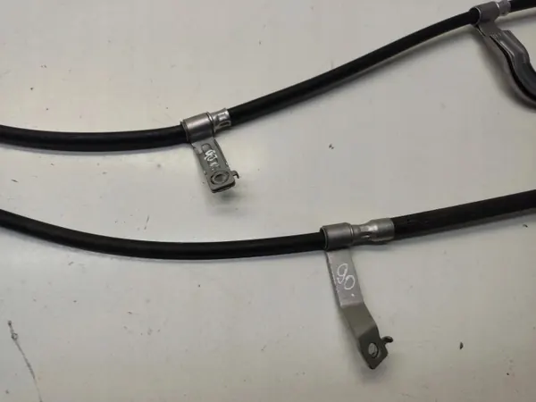 Kia Stonic Handbremskabel OEM H84002L04 image 7