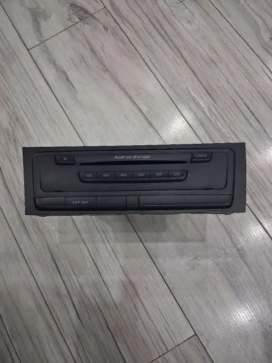 Trocador CD Audi OEM 8T1035110A - Estado usado image 2