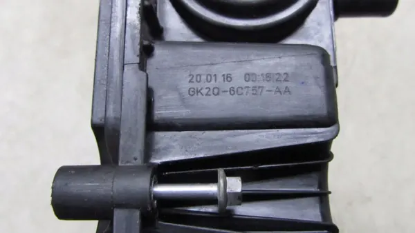Ford OE Ölablassschraube OEM 150/015 - Gebraucht image 4