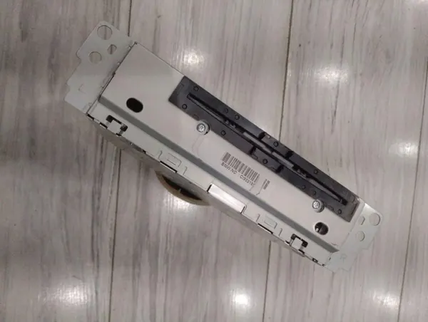 BMW CD/DVD/GPS Radio-Panel OEM 9331598 - Begagnad image 2