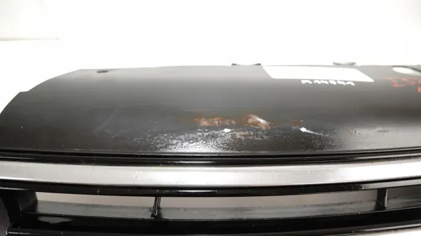 Puskurin ritilä OEM 360165694 VW Passat B7 2010-2014 image 10
