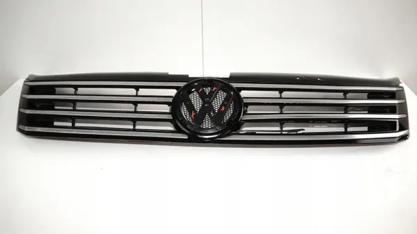 Puskurin ritilä OEM 360165694 VW Passat B7 2010-2014 image 4