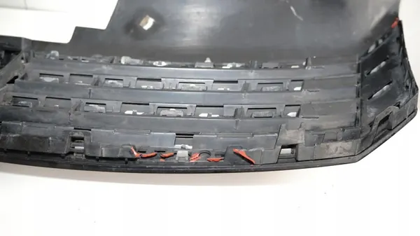 Puskurin ritilä OEM 360165694 VW Passat B7 2010-2014 image 8