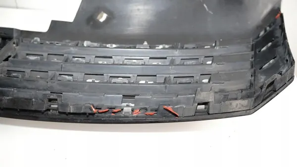 Puskurin ritilä OEM 360165694 VW Passat B7 2010-2014 image 9