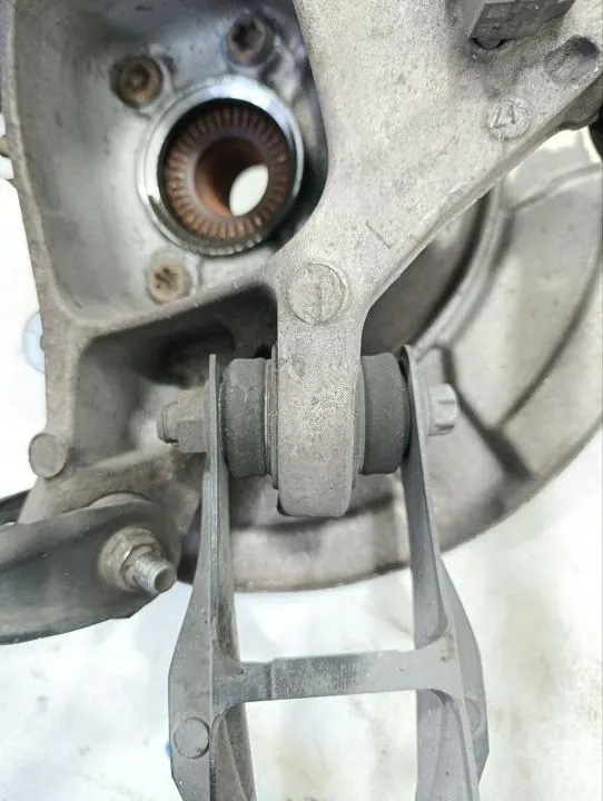 Set di sospensione posteriore BMW 7 2018 Lato Destro 62165410 image 9